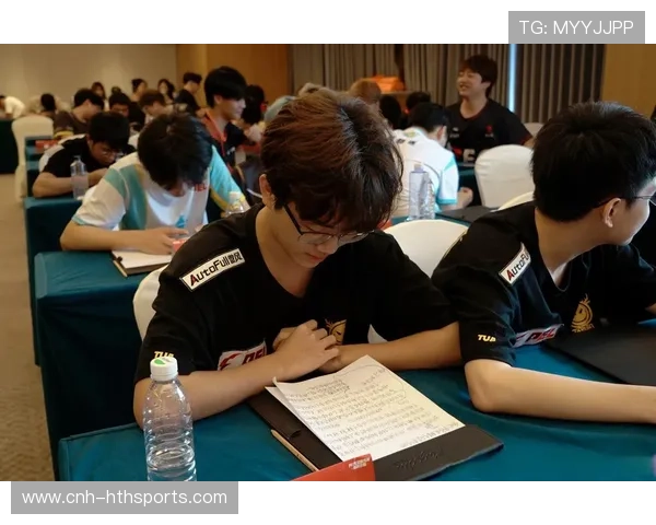 电竞选手多线程思维训练营：塑造未来高效战神的秘密武器