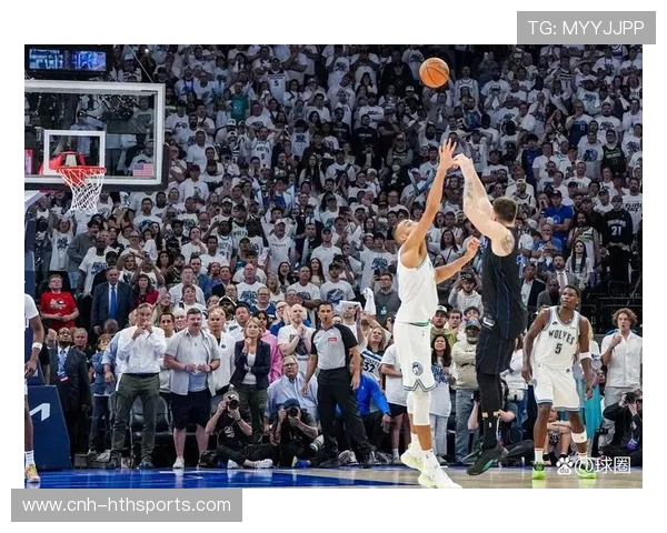 东契奇背身单挑晃开防守再射入，独行侠风向大变