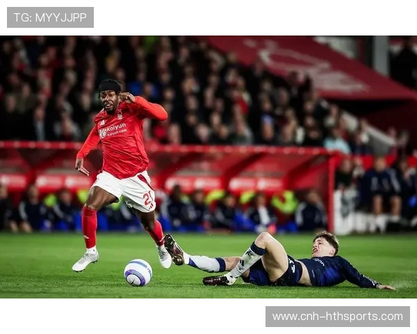 英超：诺丁汉森林vs曼联，强弱分明，诺丁汉森林是哪个足球队